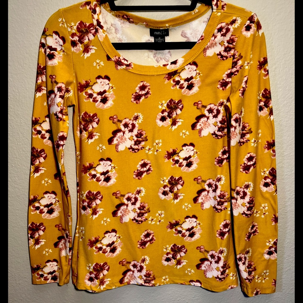 RUE21 FLORAL MEDIUM LONG SLEEVE